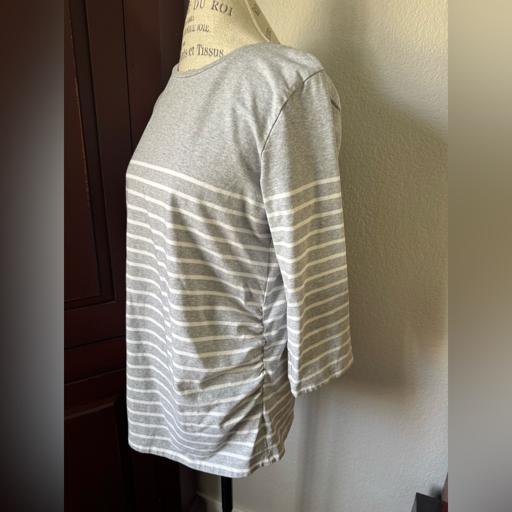 New XL Maurices Maternity Gray Striped 3/4 Sleeve Top - Picture 5 of 10